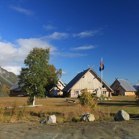 Viking Cabins - Mit Fablab - Solvik Kvalvik  Екстериор снимка